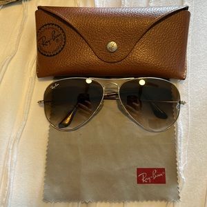 Ray-Ban Classic Aviators